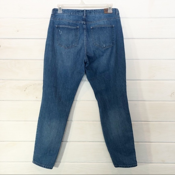 ⭐5 for $25 Wild Blue Busted Knee Distressed High Rise Light Washed Denim Jeans - Picture 2 of 9